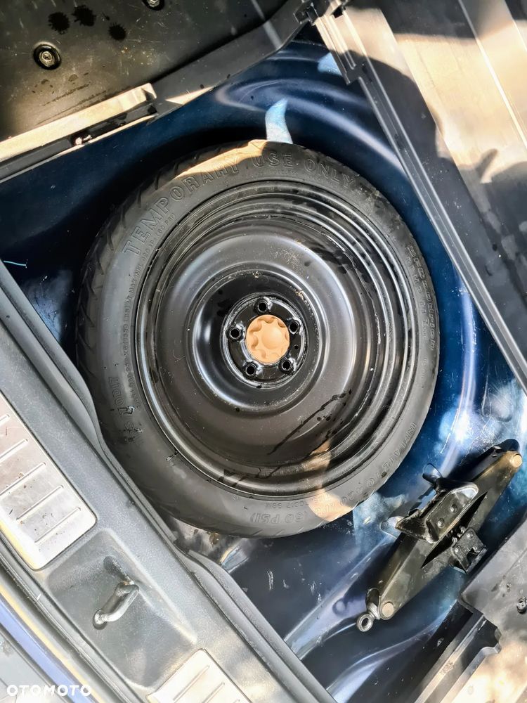 Toyota Avensis 2.2 D-4D Sol Plus - 12