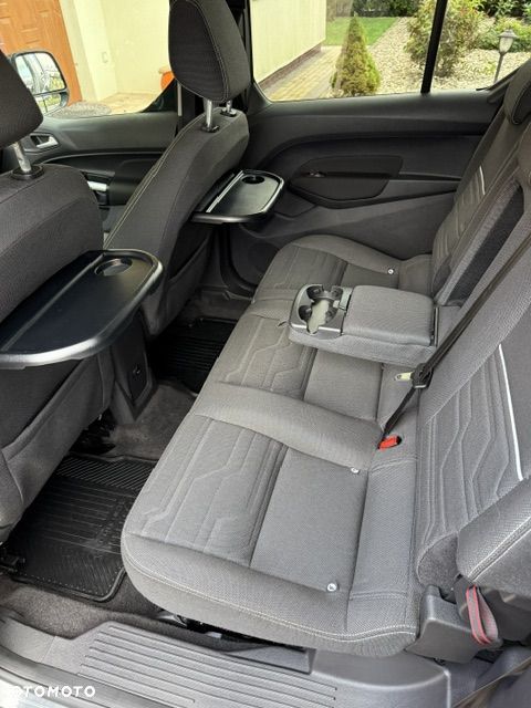 Ford Tourneo Connect Grand - 17