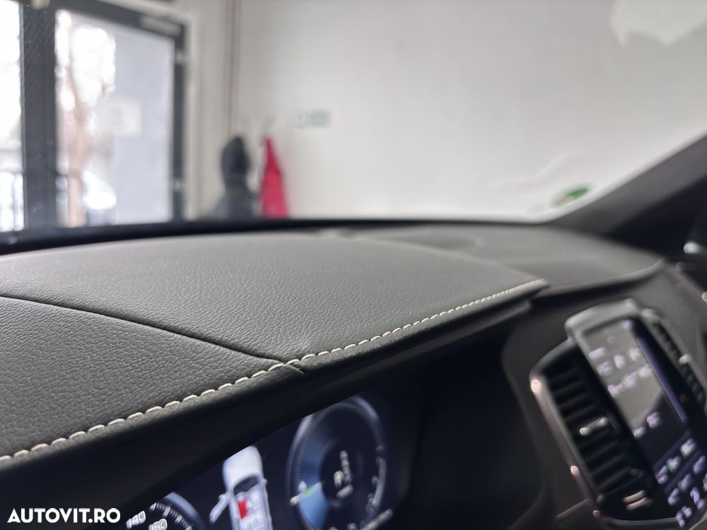 Volvo XC 90 T8 AWD Recharge Ultimate Dark - 33