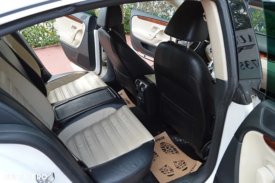 Volkswagen Passat CC - 14