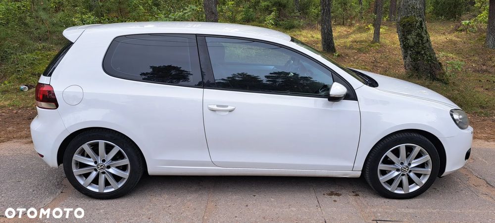 Volkswagen Golf - 6