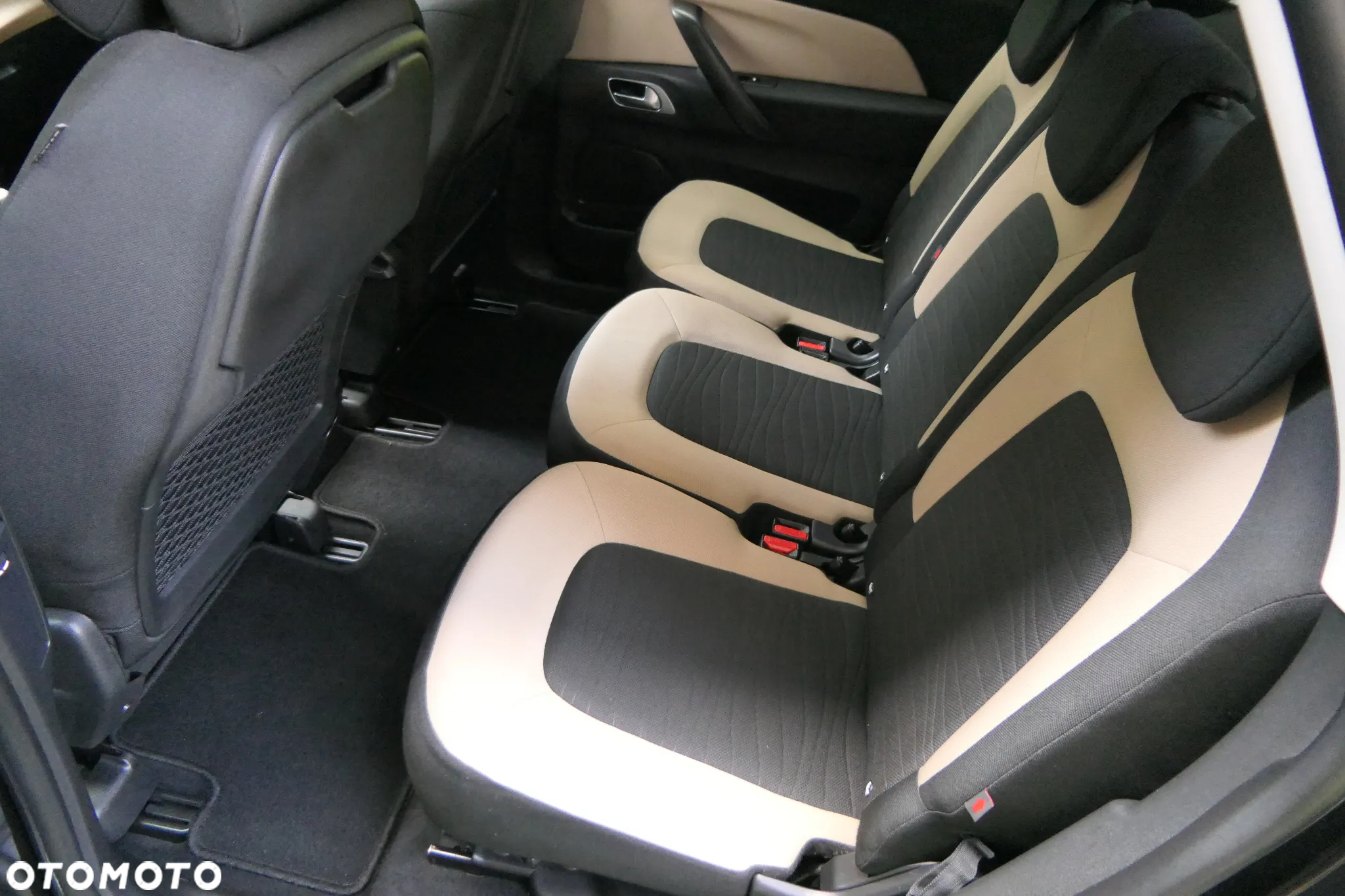 Citroën C4 Picasso 1.6 THP Intensive - 21