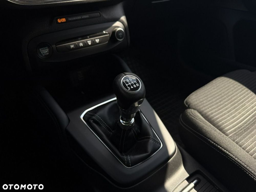 Ford Focus 1.0 EcoBoost Titanium X - 28