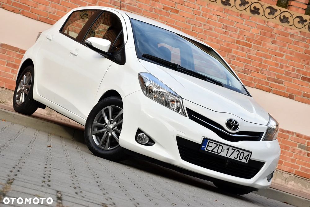 Toyota Yaris 1.4 D-4D Sol EU5 - 12