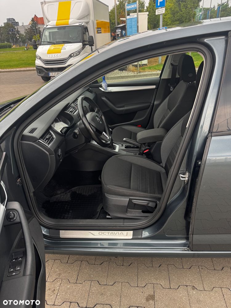 Skoda Octavia 1.4 TSI Ambition - 22
