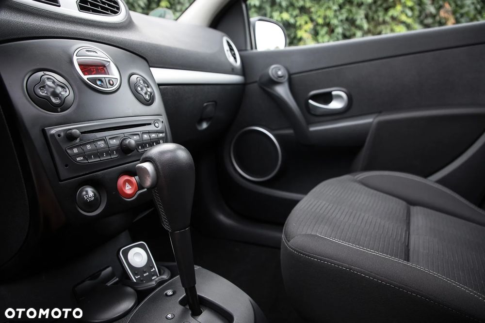 Renault Clio 1.6 16V Dynamique - 26