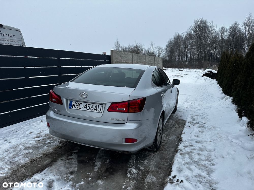 Lexus IS 220 D Prestige - 3