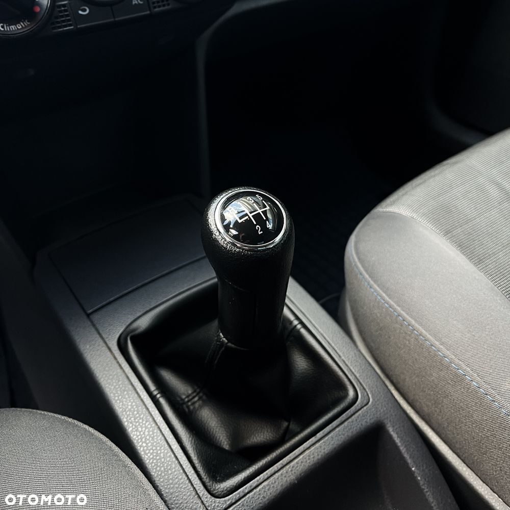 Volkswagen Polo 1.4 Tour - 21