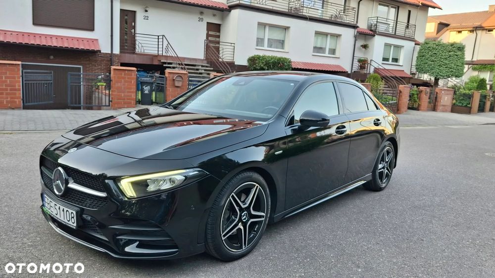 Mercedes-Benz A200