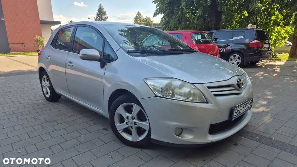 Toyota Auris 1.4 D-4D Luna - 12