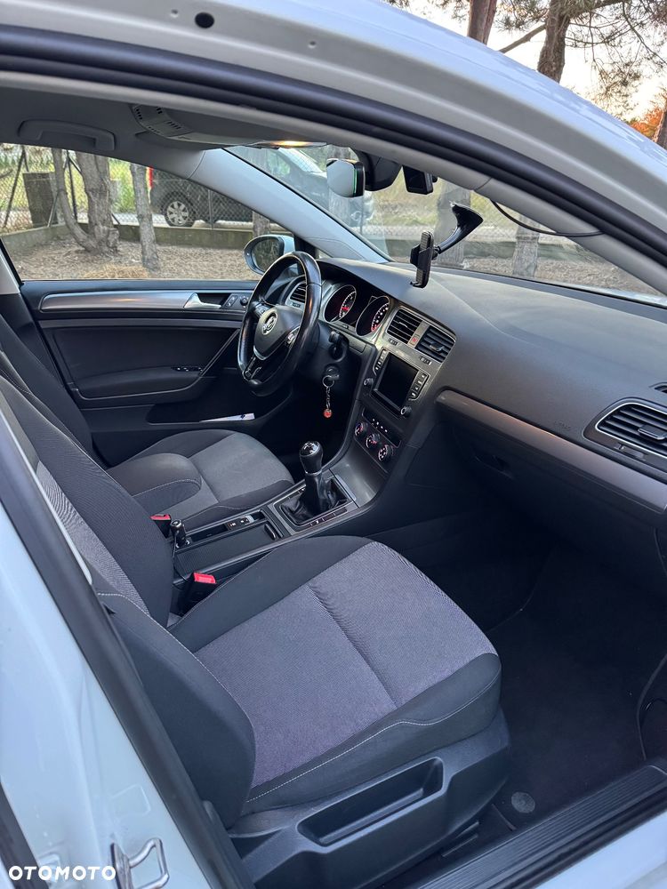 Volkswagen Golf VII 1.6 TDI BMT Trendline - 12