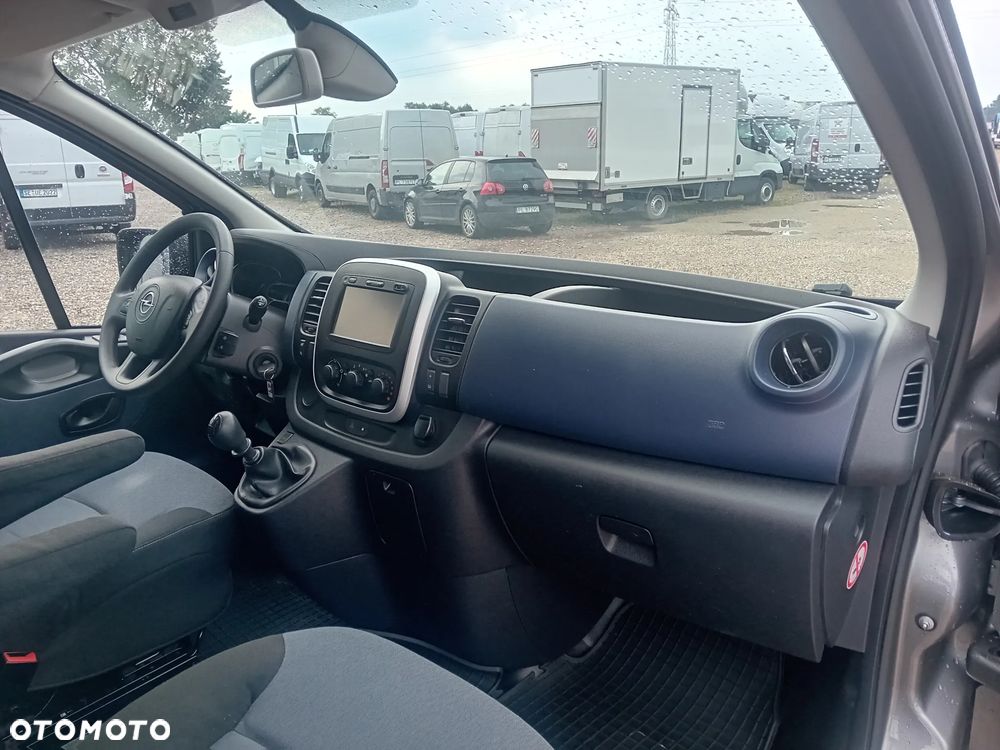 Opel Vivaro Brygadówka - 17