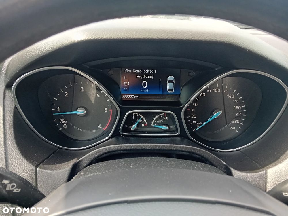 Ford Focus - 22