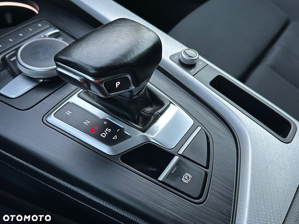Audi A4 Avant 40 TDI S tronic S line - 14