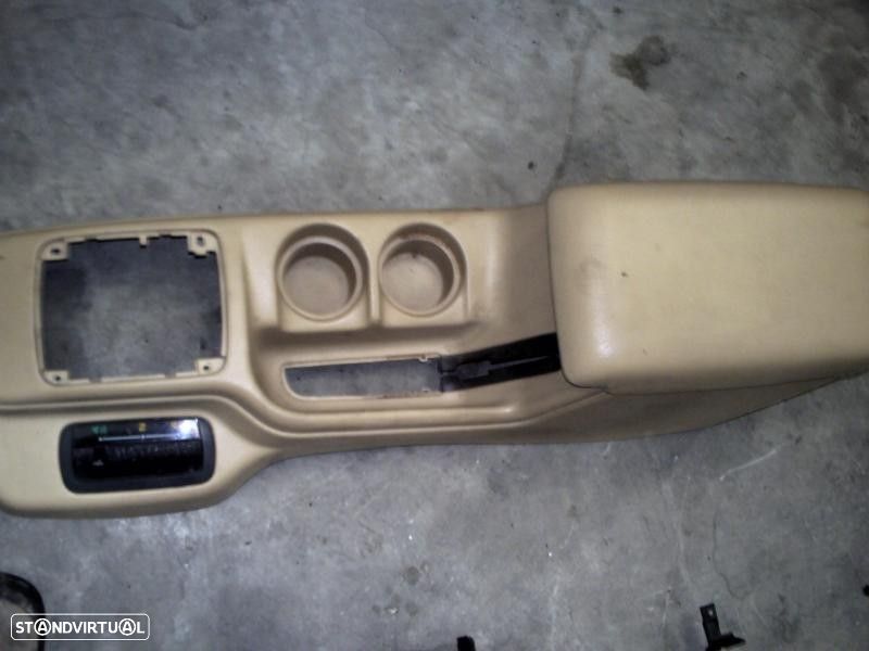 APOIO DE BRAÇOS JEEP CHEROKEE 2.4 LAREDO 147CV 2429CC - 1