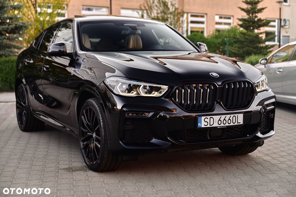 BMW X6 xDrive40d mHEV - 15