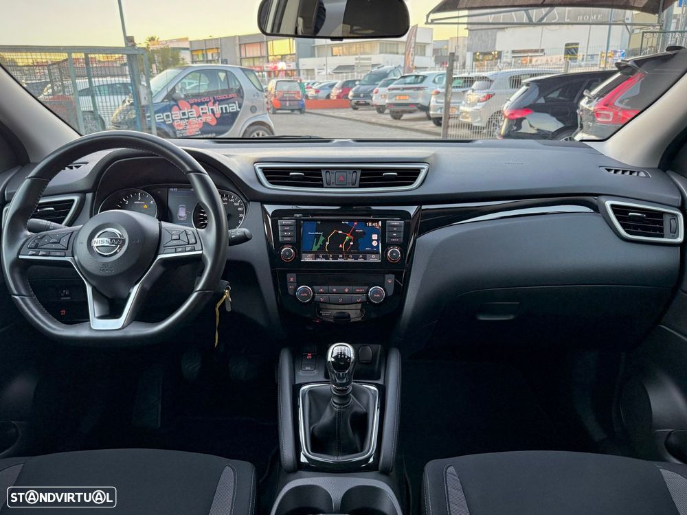 Nissan Qashqai 1.5 dCi N-Connecta J18 - 17