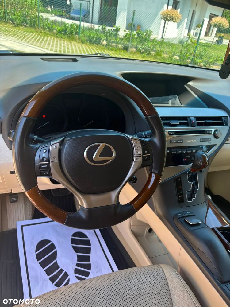 Lexus RX - 11