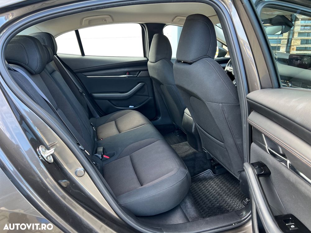 Mazda 3 e-Skyactiv G122 MHEV - 12