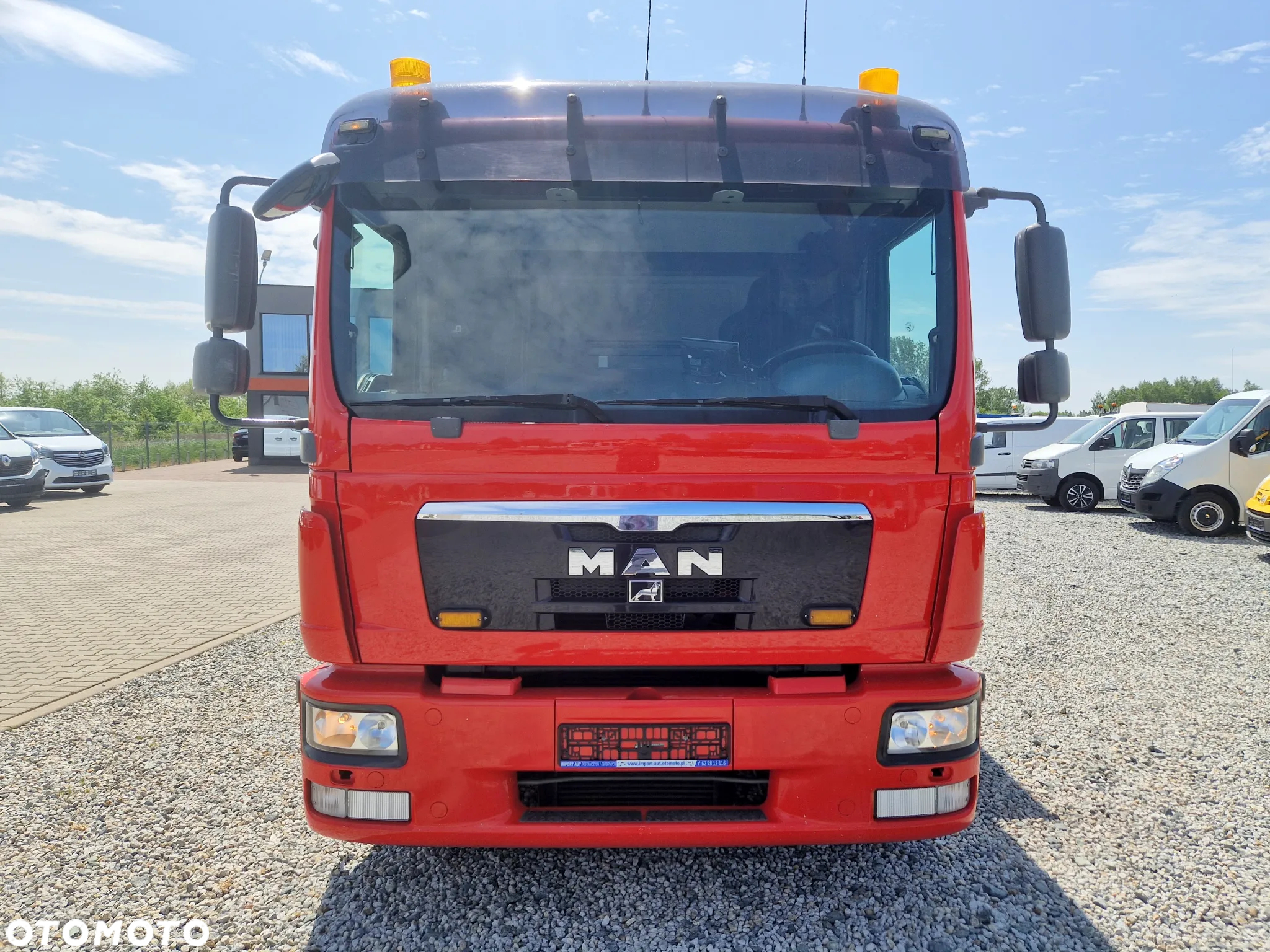 MAN TGL 12.250 DŻWIG HDS HIAB Z PILOTEM SKRZYNIA 4M 2 X KAMERA BLOKADA MOSTU SPANIE DUŻA KABINA - 8