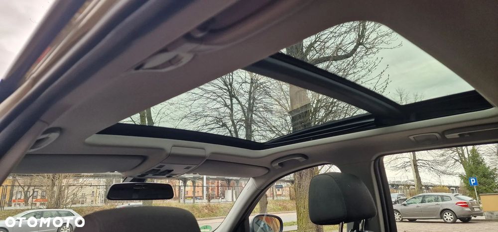 BMW Seria 3 320d DPF Edition Sport - 15