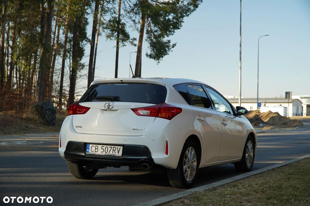 Toyota Auris 2.0 D-4D Comfort - 16