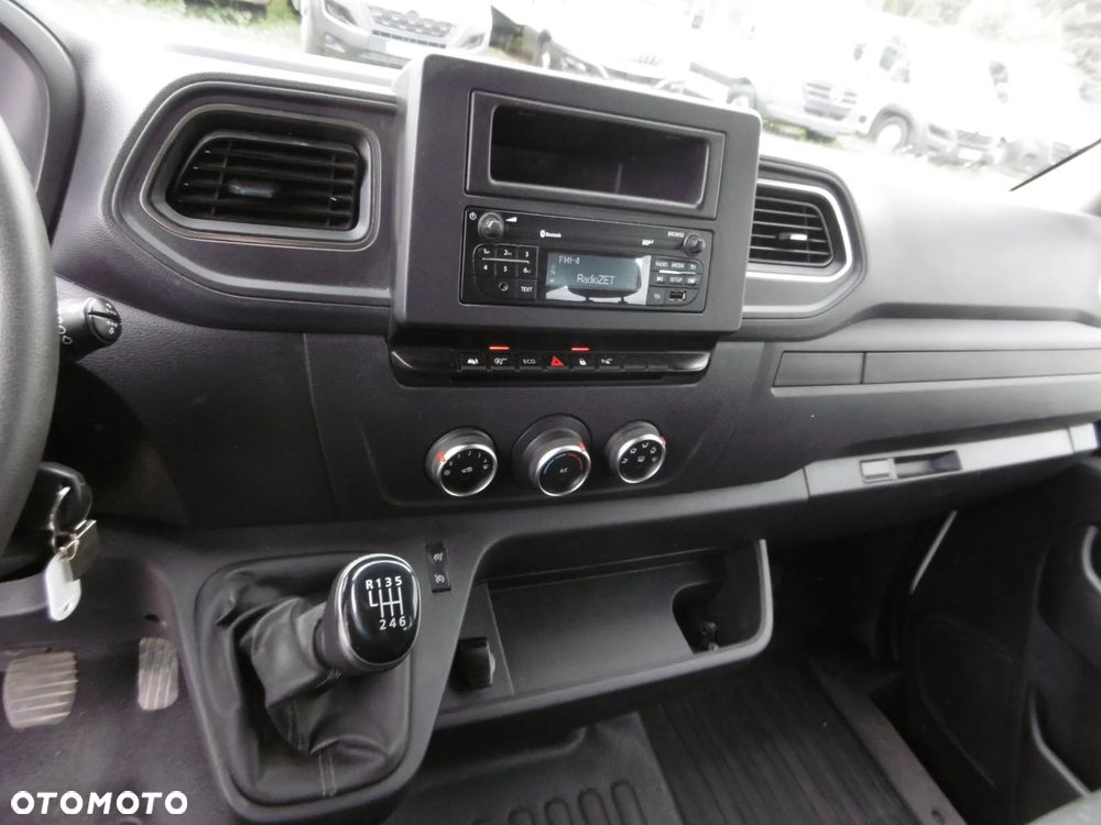 Opel Movano - 8