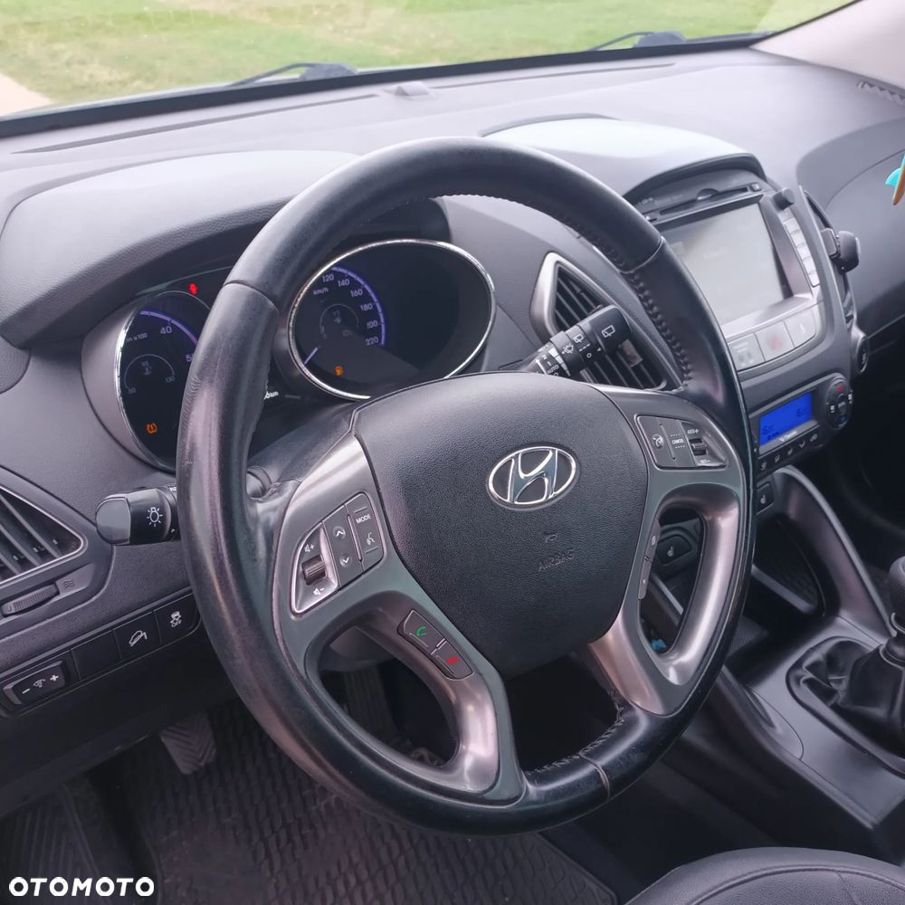 Hyundai ix35 2.0 CRDi Premium 2WD - 18