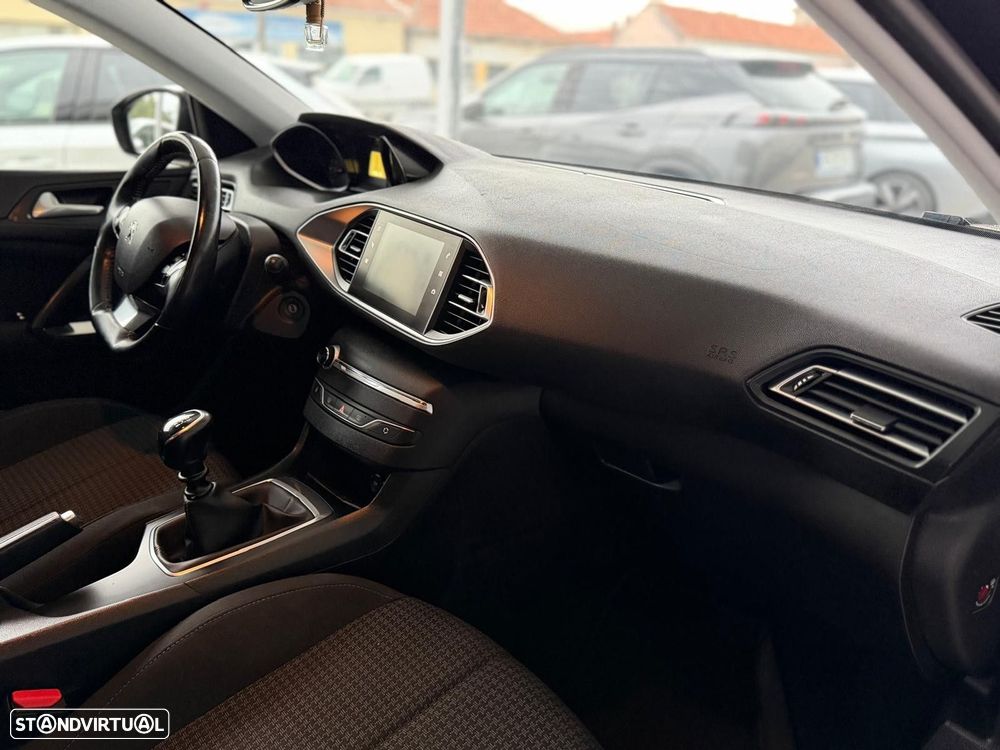 Peugeot 308 1.5 BlueHDi Style - 19