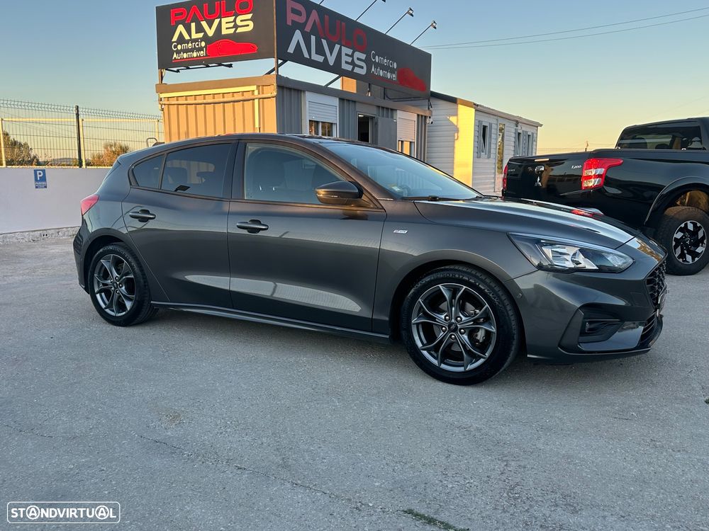 Ford Focus 1.0 EcoBoost MHEV ST-Line - 2