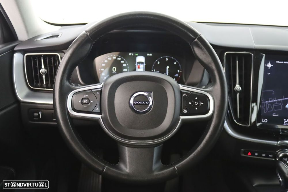 Volvo XC 60 2.0 D4 Inscription AWD Geartronic - 10