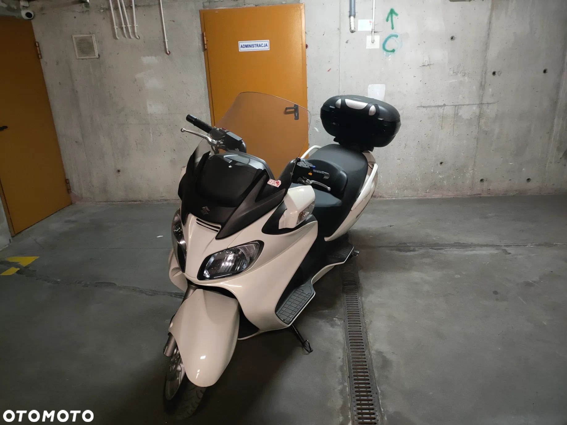 Suzuki Burgman - 1