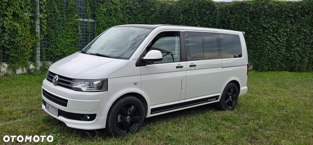 Volkswagen Multivan - 1