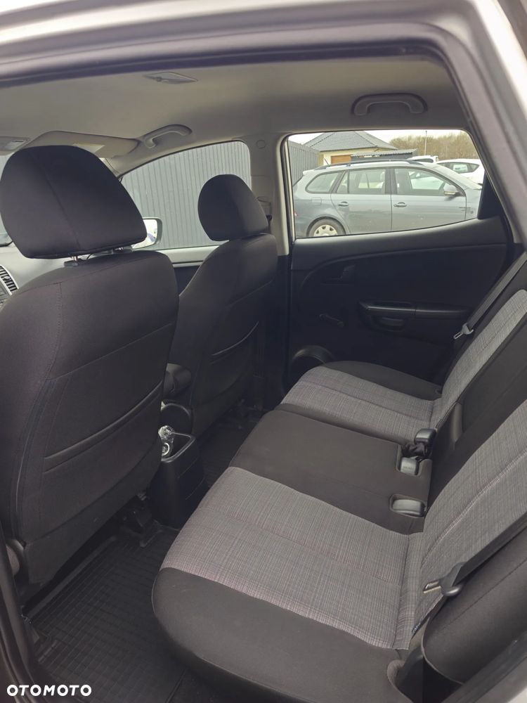 Kia Venga 1.4 M - 5