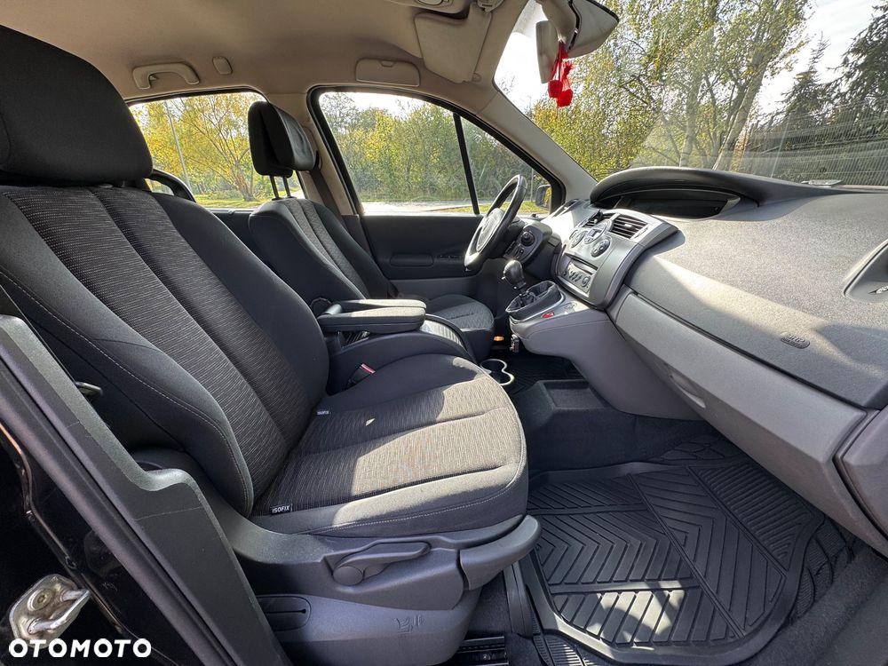 Renault Scenic - 21