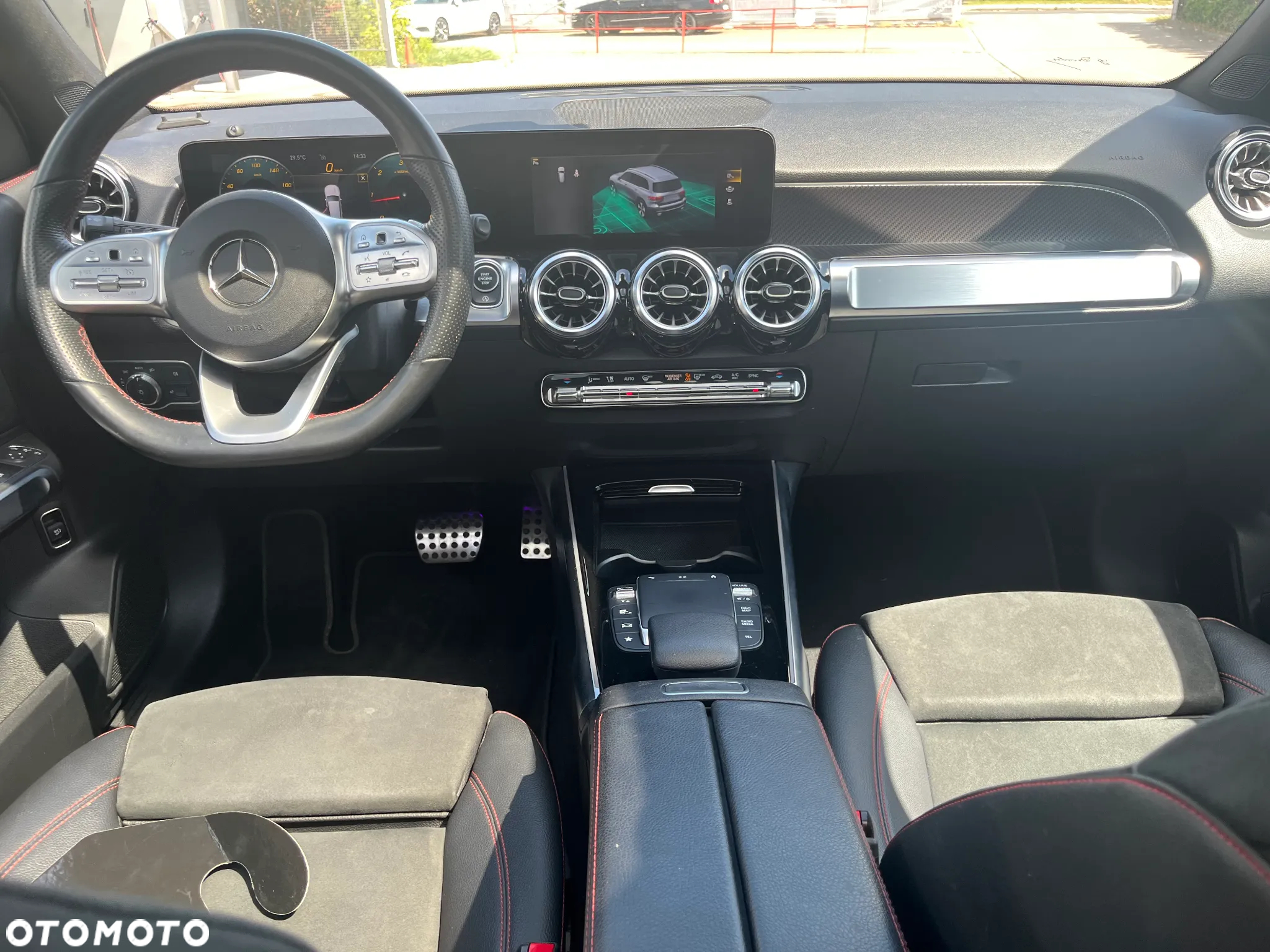Mercedes-Benz GLB 180 d AMG Line 8G-DCT - 12