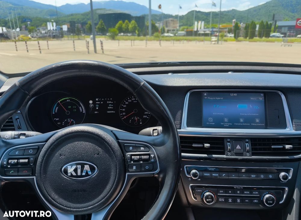 Kia Optima - 6