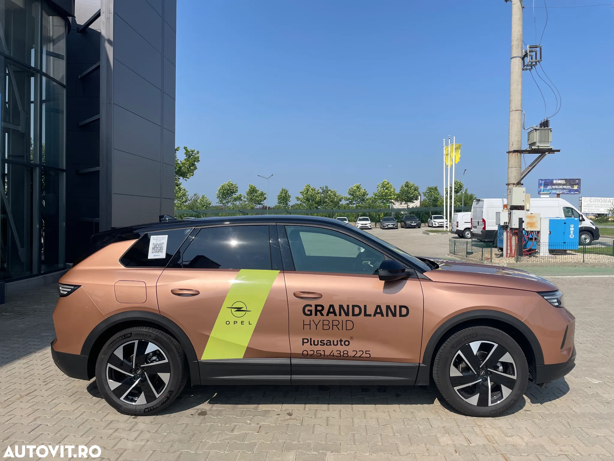 Opel Grandland 1.2 Turbo eDCT6 MHEV GS - 8