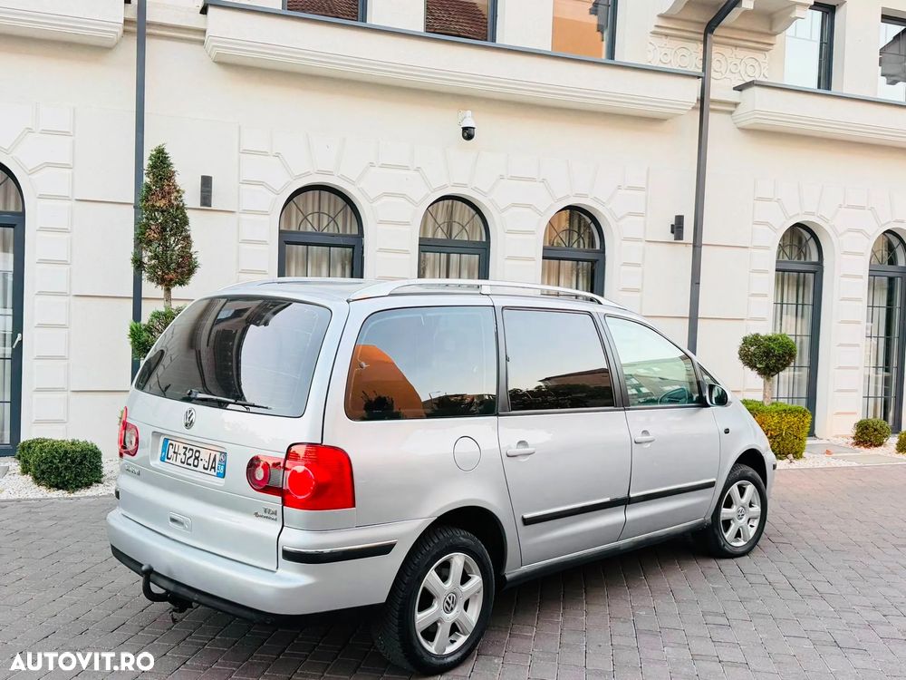 Volkswagen Sharan 1.9 TDI 4Motion Trendline - 4