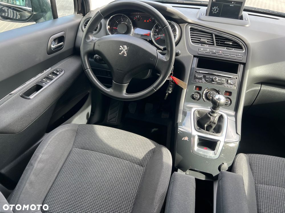 Peugeot 5008 - 22