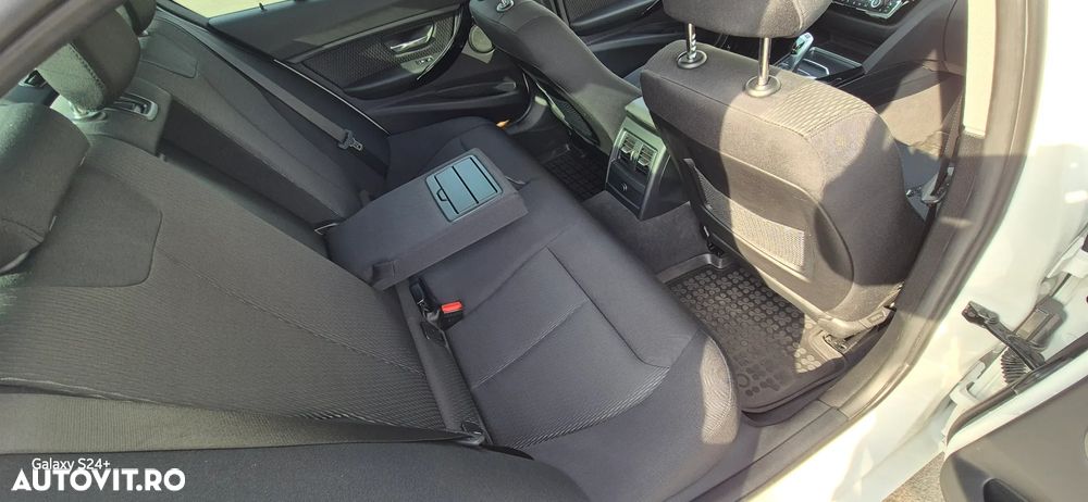 BMW Seria 3 320i Aut. Advantage - 5