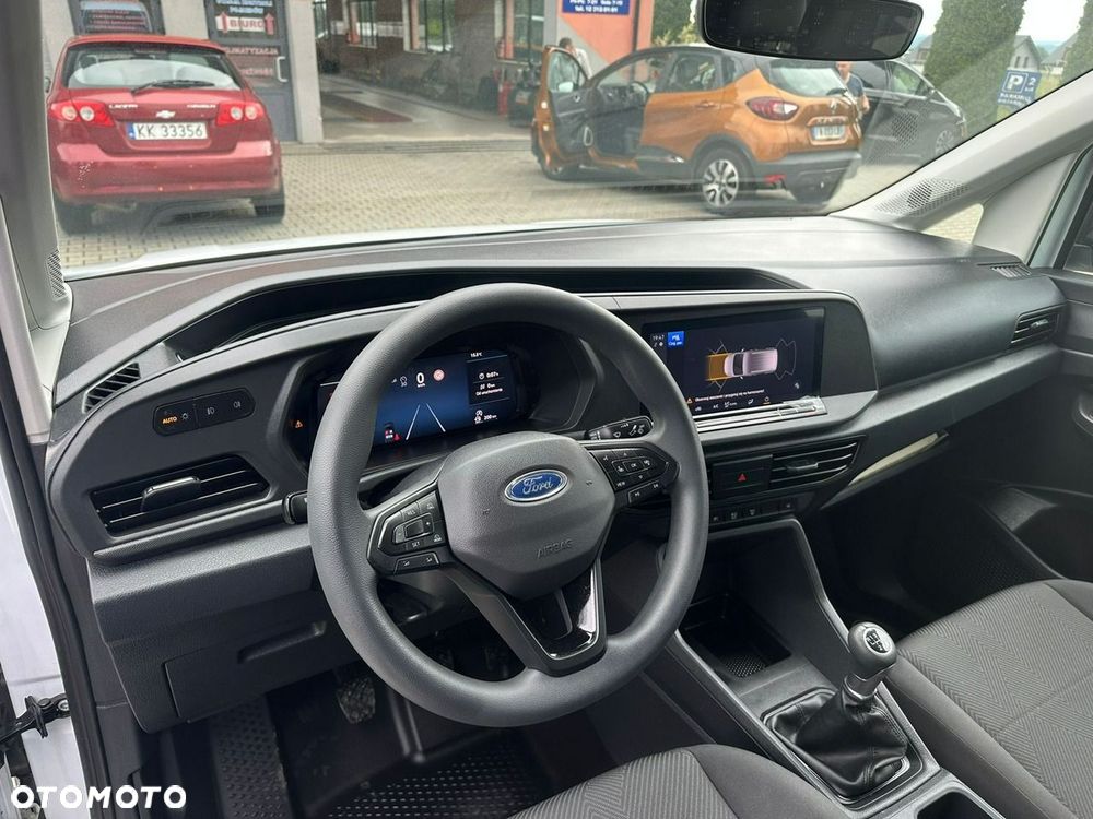Ford Transit Connect - 17