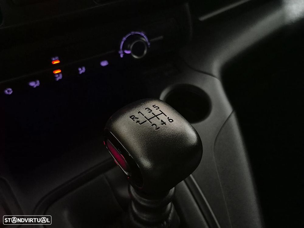 Peugeot Partner Longa - 99.000KM - 2023 | GARANTIA | NACIONAL - 3 LUG. - 17