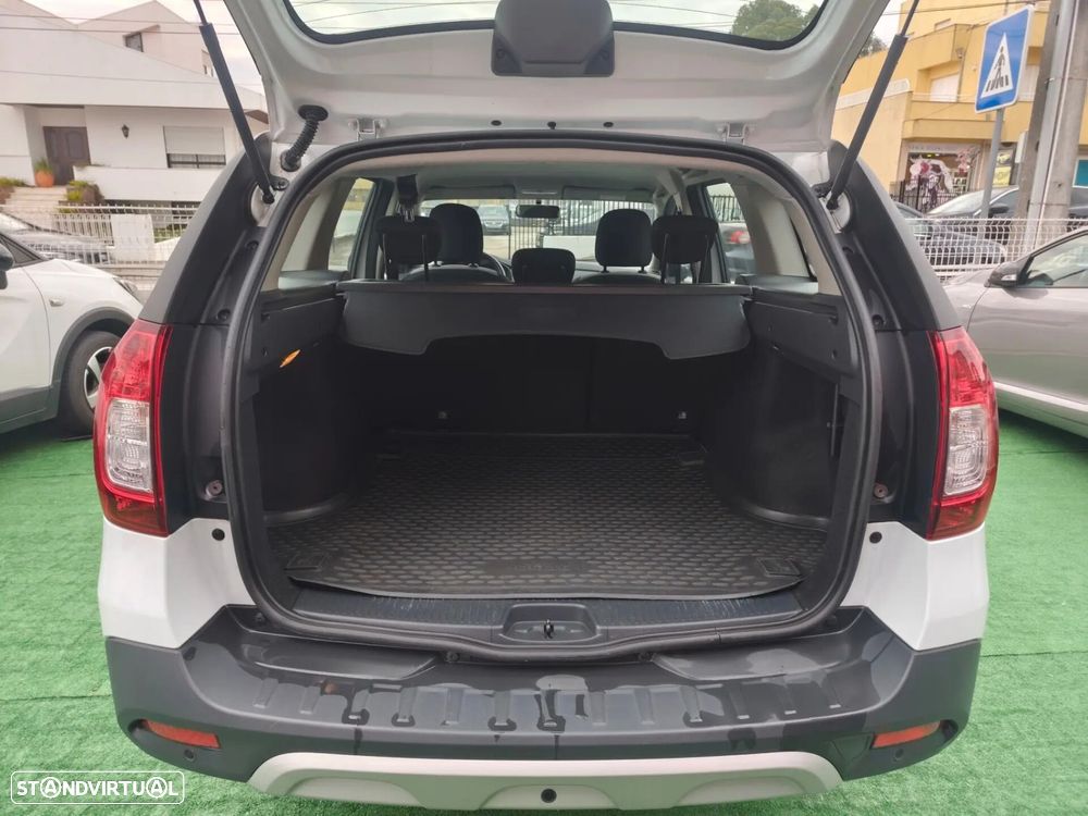 Dacia Logan MCV 0.9 TCe Stepway - 12