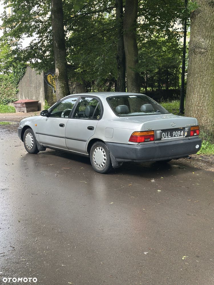 Toyota Corolla - 3