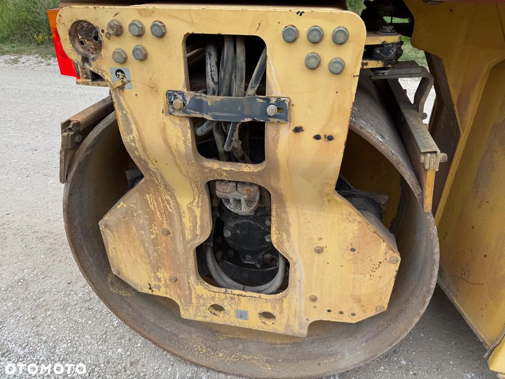 Dynapac CC 232 HF / 2008  / Nóż do Poboczy - 10