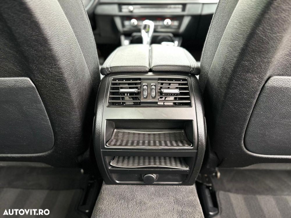 BMW Seria 5 520d Aut. - 25