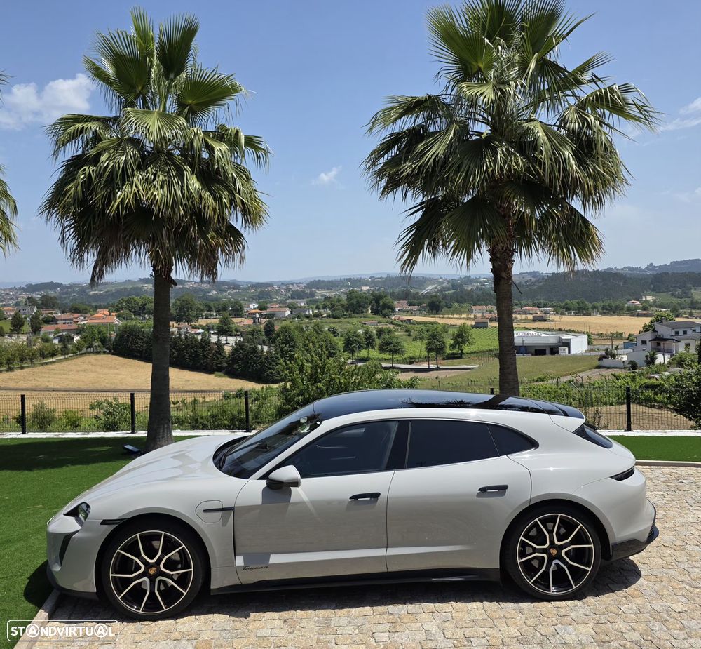 Porsche Taycan Sport Turismo - 6