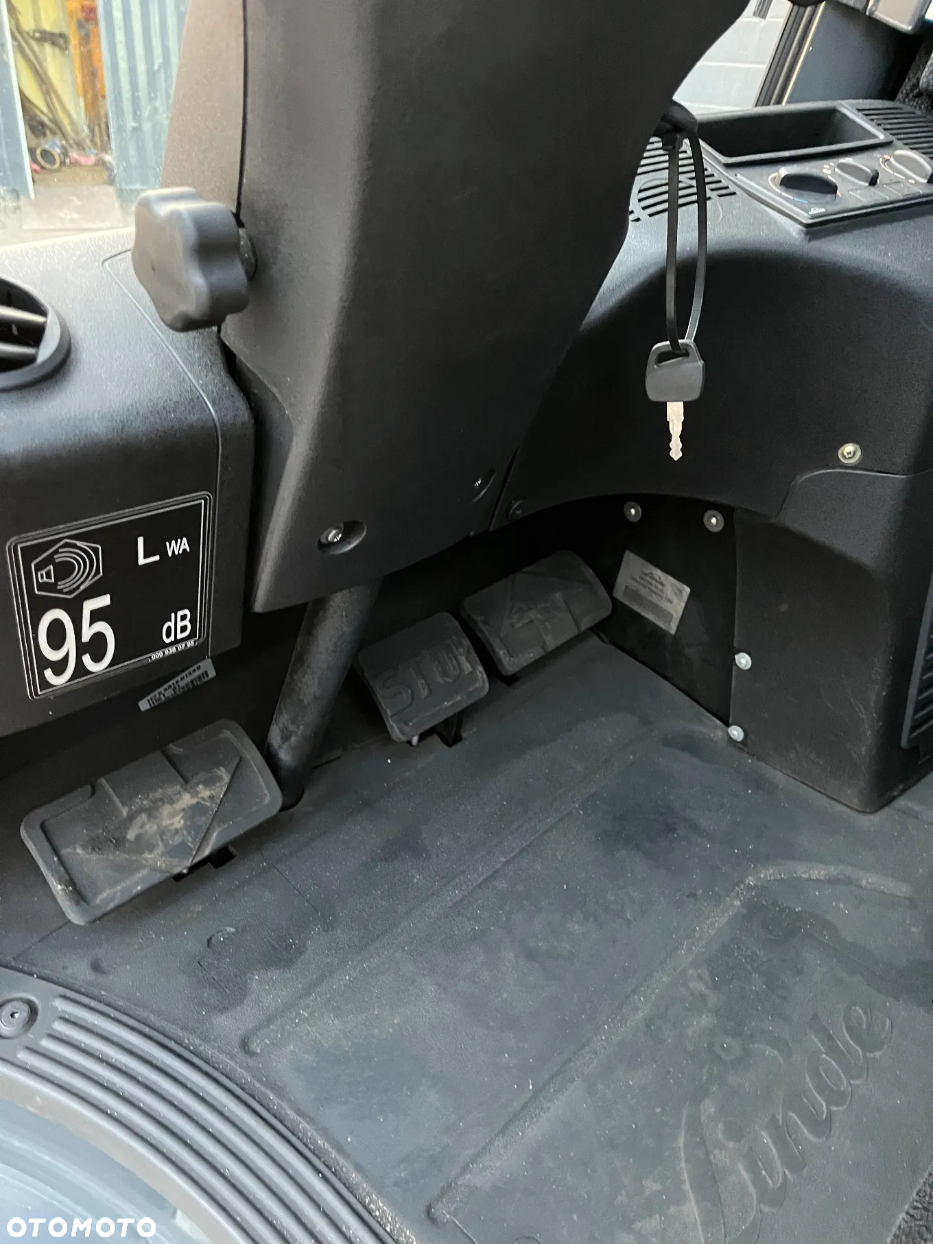 Linde H16-T Gaz LPG, Pełna kabina, Przesuw boczny, maszt Standard - 31