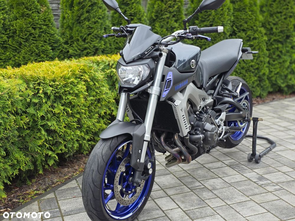 Yamaha MT - 22